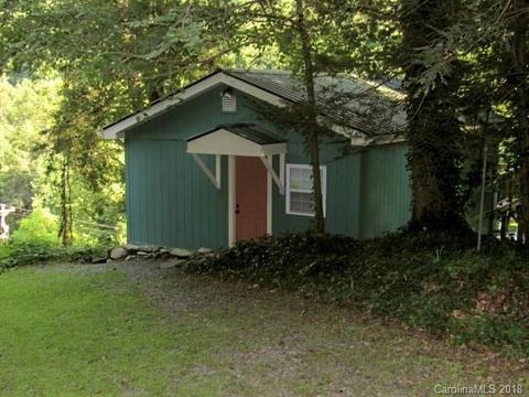 90 Bat Cave Dr, Hendersonville, NC 28792 photo 6