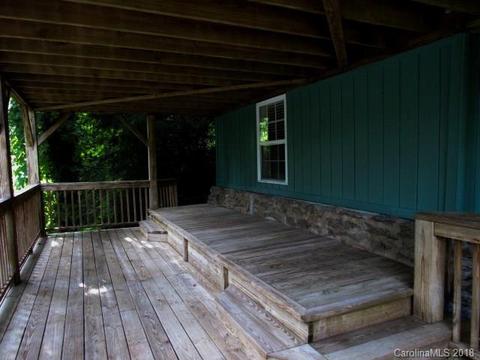 90 Bat Cave Dr, Hendersonville, NC 28792 photo 8