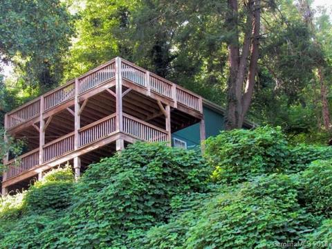 90 Bat Cave Dr, Hendersonville, NC 28792 photo 2
