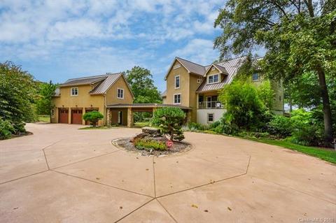 7528 Waterview Dr, Cornelius, NC 28031 photo 1