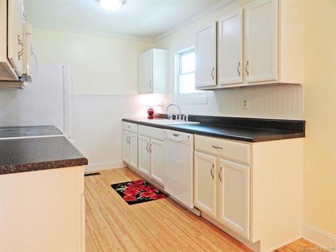 30 Keith Ct, Brevard, NC 28712 photo 7