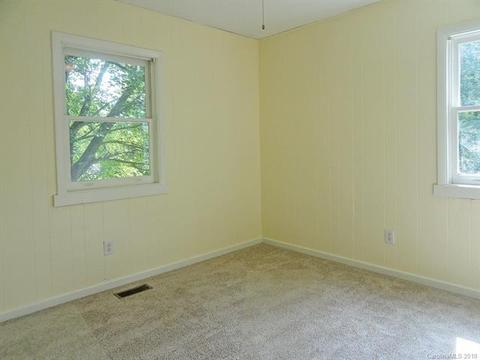 30 Keith Ct, Brevard, NC 28712 photo 11