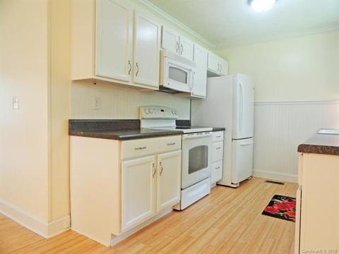 30 Keith Ct, Brevard, NC 28712 photo 8