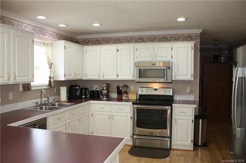 126 Lynnette Dr, Mount Ulla, NC 28125 photo 6