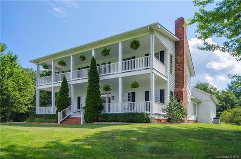 146 Megan Dr, Clyde, NC 28721 photo 2
