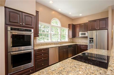146 Megan Dr, Clyde, NC 28721 photo 14