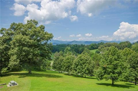 146 Megan Dr, Clyde, NC 28721 photo 4