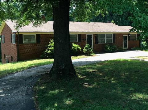 212 3rd Ave, Conover, NC 28613 photo 2
