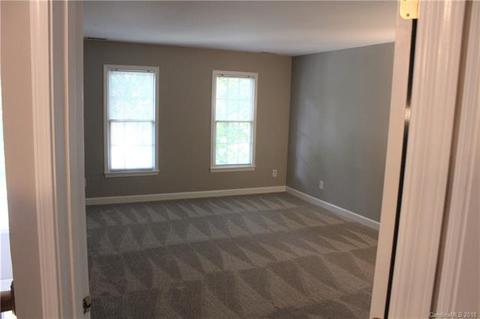 8122 Forest Shadow Cir, Cornelius, NC 28031 photo 18