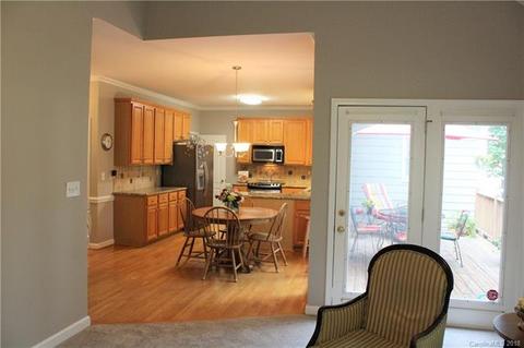 8122 Forest Shadow Cir, Cornelius, NC 28031 photo 12