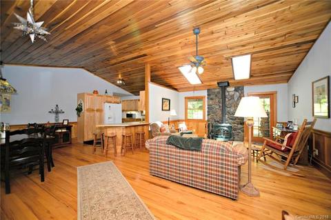 841 Falling Leaf Trl, Sylva, NC 28779 photo 9