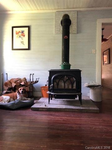 127 Old Rd, Marshall, NC 28753 photo 9