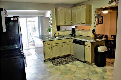 300 E Central Ave, Catawba, NC 28609 photo 5