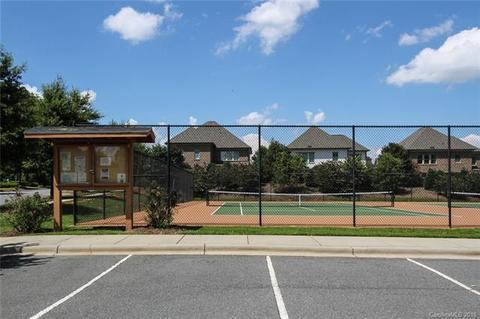 8418 Robbins Crescent Dr, Cornelius, NC 28031 photo 35