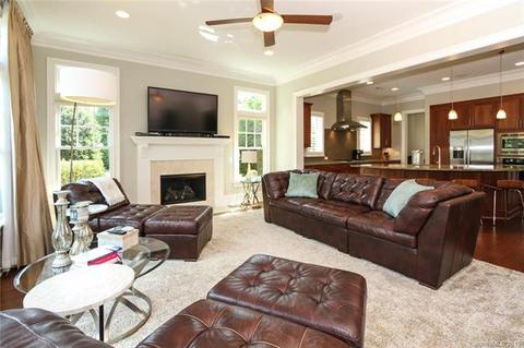 8418 Robbins Crescent Dr, Cornelius, NC 28031 photo 14