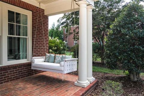 8418 Robbins Crescent Dr, Cornelius, NC 28031 photo 3