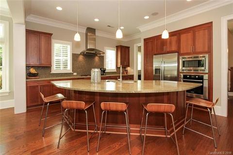 8418 Robbins Crescent Dr, Cornelius, NC 28031 photo 9