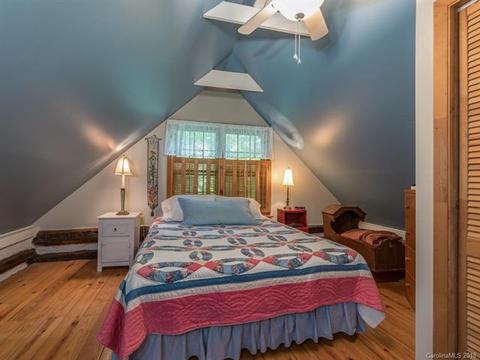 63 Setting Sunset Ln, Saluda, NC 28773 photo 7