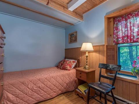 63 Setting Sunset Ln, Saluda, NC 28773 photo 9