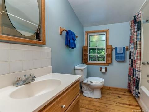 63 Setting Sunset Ln, Saluda, NC 28773 photo 6