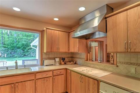 20 Fox Run Pl, Fairview, NC 28730 photo 8