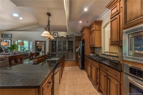 25 Flagstone Ln, Tryon, NC 28782 photo 10