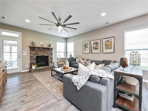 2031 Bishops Ct, Cornelius, NC 28031 photo 10