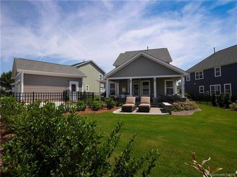 2031 Bishops Ct, Cornelius, NC 28031 photo 1