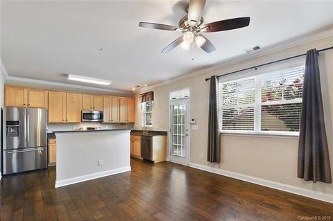 15529 Crossing Gate Dr, Cornelius, NC 28031 photo 8