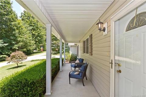 151 Whitaker Rd, Fairview, NC 28730 photo 2