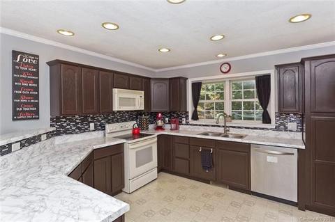 151 Whitaker Rd, Fairview, NC 28730 photo 11