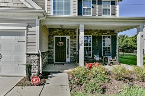 222 Hydrangea Dr, Clover, SC 29710 photo 2