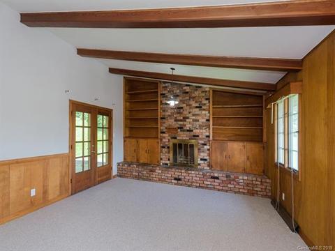 35 Maple St, Canton, NC 28716 photo 2