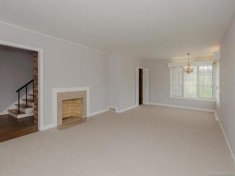 35 Maple St, Canton, NC 28716 photo 6
