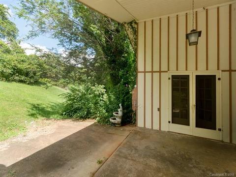 35 Maple St, Canton, NC 28716 photo 15