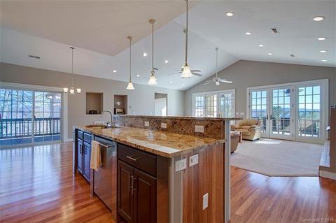 150 View Rd, Brevard, NC 28712 photo 5
