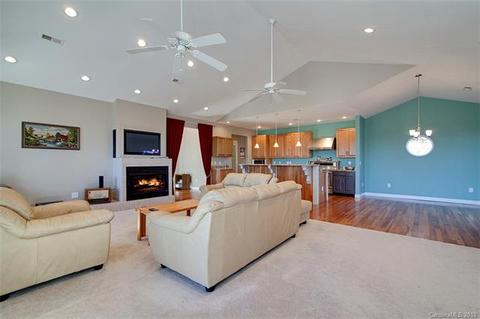 150 View Rd, Brevard, NC 28712 photo 6