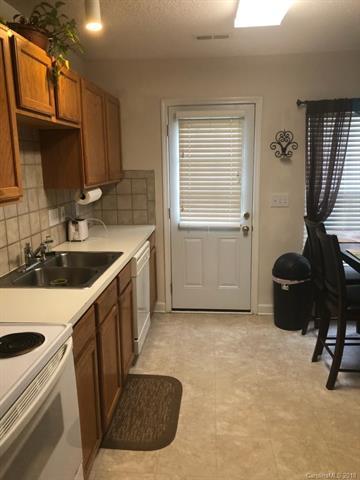 2527 Thames Ct, Lancaster, SC 29720 photo 5