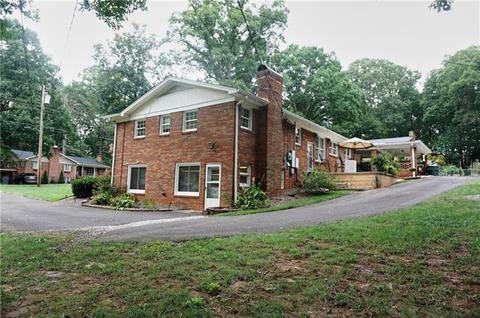 702 2nd Avenue Ne Pl NE, Conover, NC 28613 photo 5