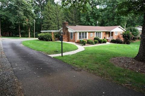 702 2nd Avenue Ne Pl NE, Conover, NC 28613 photo 9