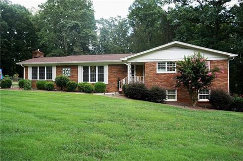 702 2nd Avenue Ne Pl NE, Conover, NC 28613 photo 32