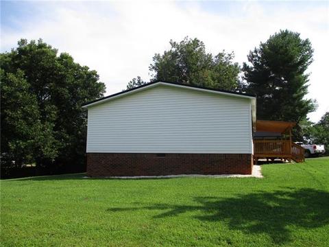 192 Emerald Ln, Hiddenite, NC 28636 photo 4