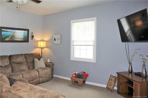 201 Forest St, Clover, SC 29710 photo 10