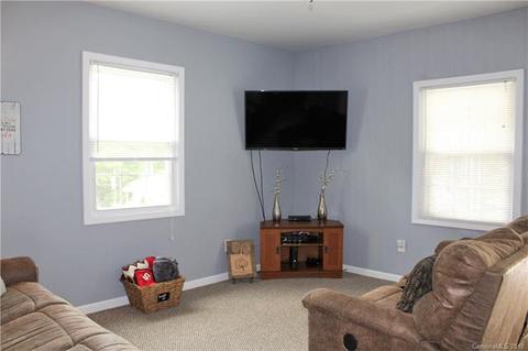 201 Forest St, Clover, SC 29710 photo 11