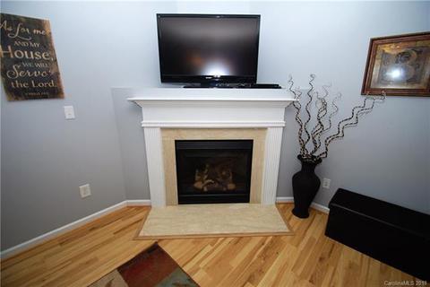 910 River Trail Rd, Lowell, NC 28098 photo 6