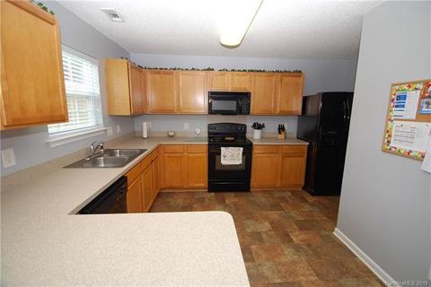 910 River Trail Rd, Lowell, NC 28098 photo 13
