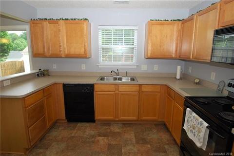 910 River Trail Rd, Lowell, NC 28098 photo 11