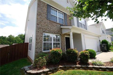 910 River Trail Rd, Lowell, NC 28098 photo 2