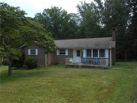 442 23rd Ave, Hickory, NC 28601 photo 1
