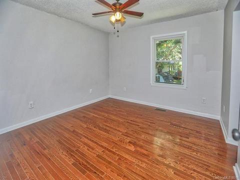 25 Heather Ct, Clyde, NC 28721 photo 18